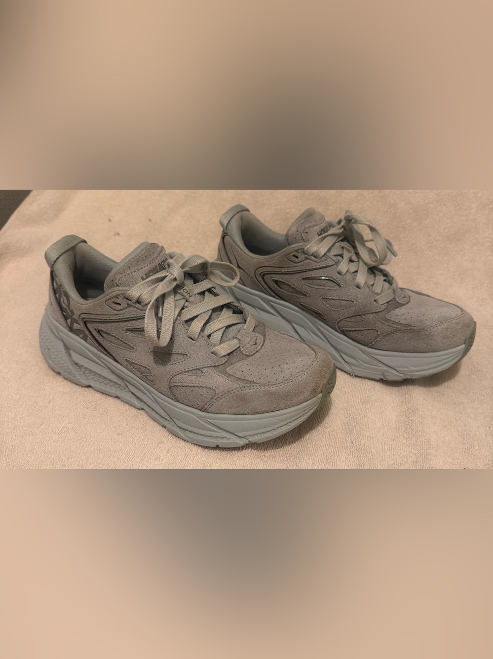Hoka One One Clifton L Grey Mist/Misty Blue men’s size 9
